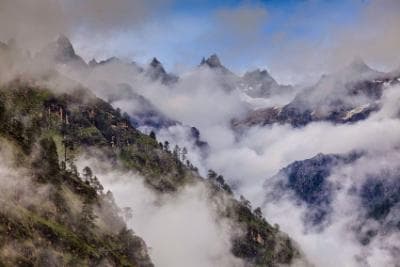 Shimla Kasol Manali Escape with Scenic Hills and Valleys