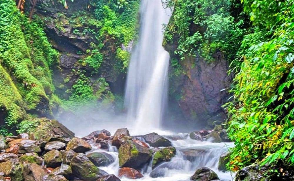 Kanchenjunga Falls