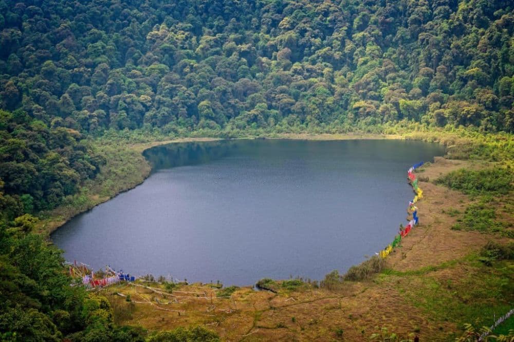 Khecheopalri Lake