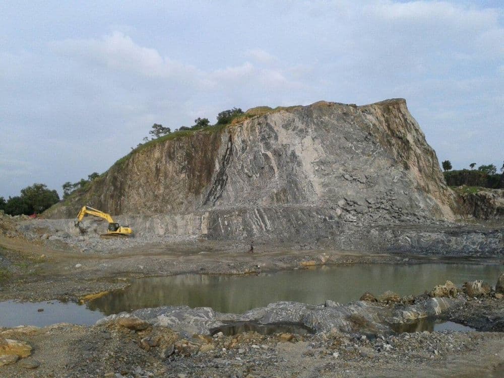 Raja's Cliff
