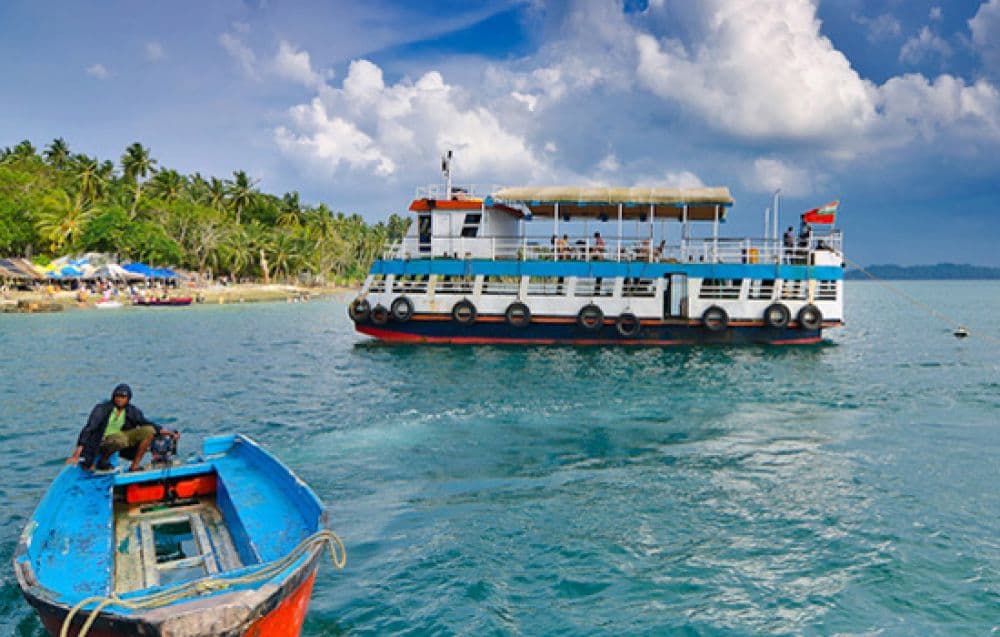 Sir Hugh Rose Island (accessible via boat)