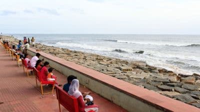Snehatheeram Beach