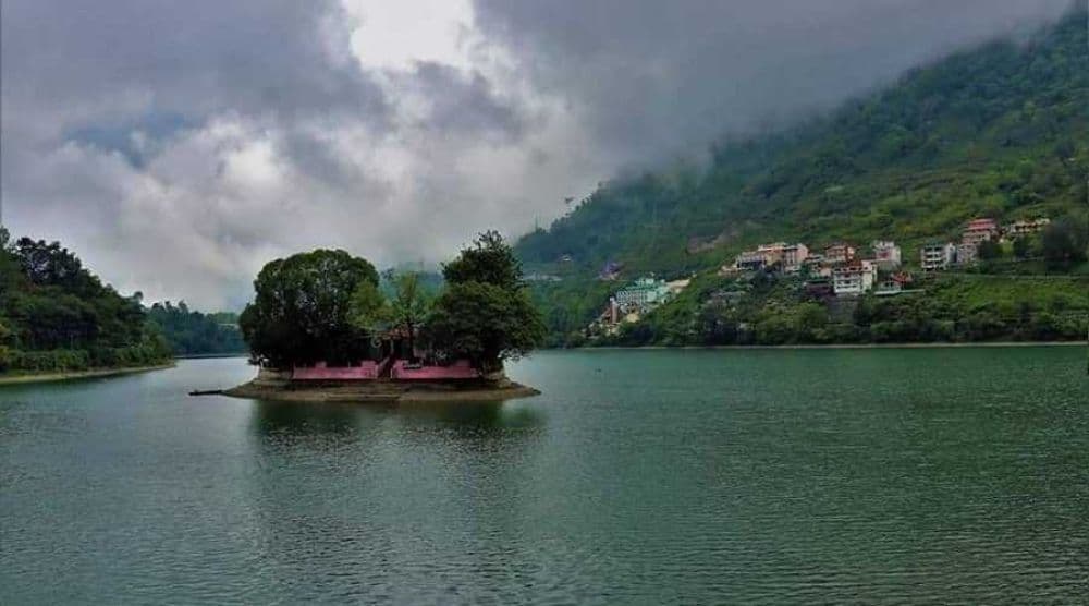 Bhimtal Island Aquarium