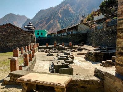 Lakhamandal Temple