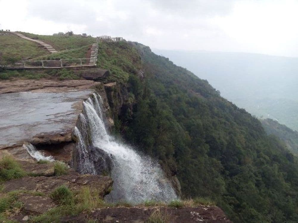 Mawlynnong Waterfall