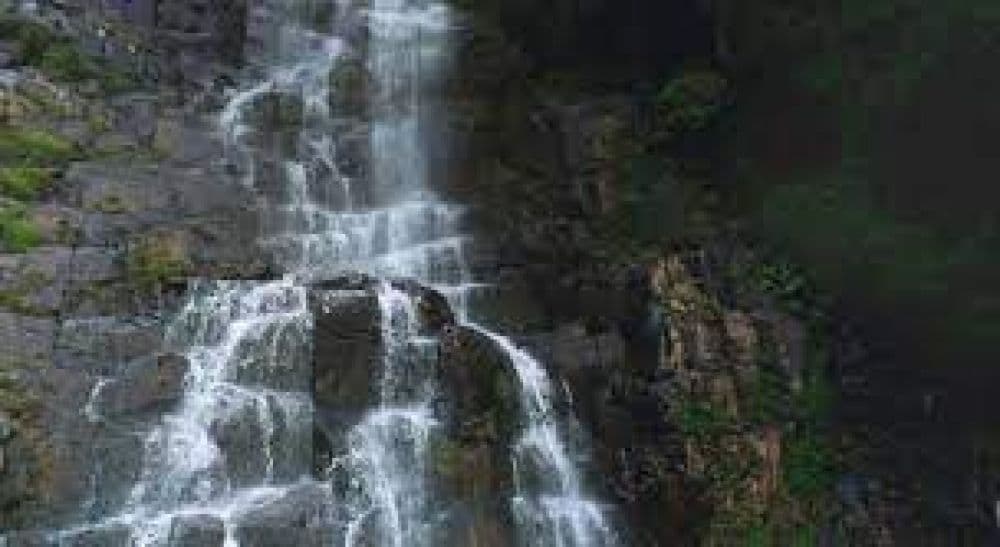Tyrshi Falls
