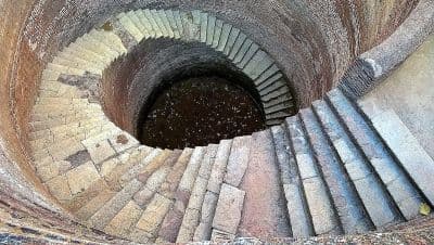 Helical Stepwell