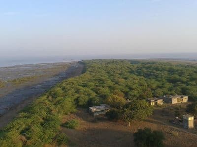 Piram Bet Island