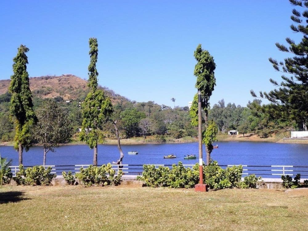 Lake Garden Saputara