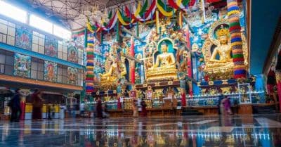 Bylakuppe (Namadroling Monastery)