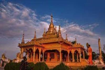 Golden Pagoda (Kongmu Kham)