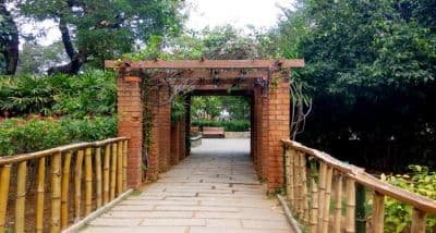 Semmozhi Poonga
