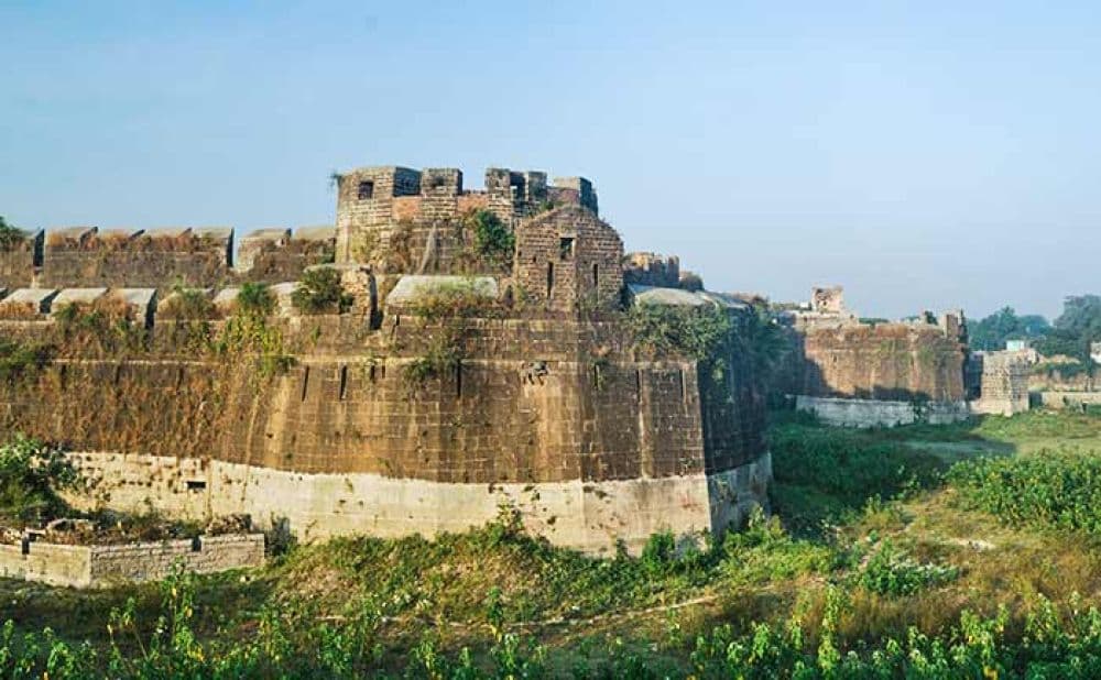Khandar Fort