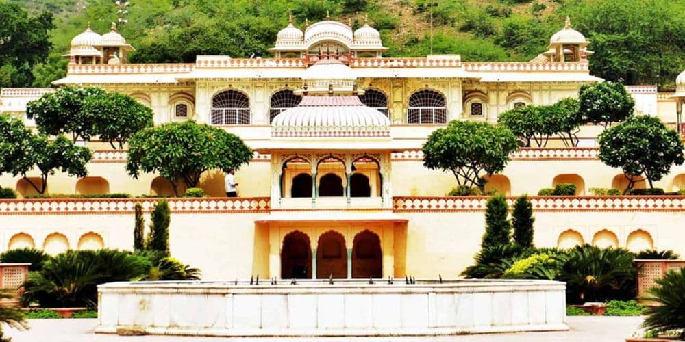 Sisodia Rani Ka Bagh