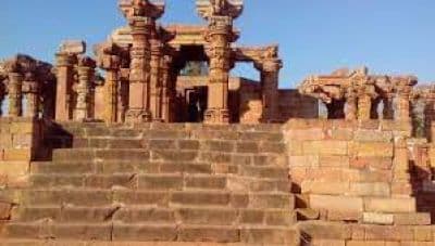 Omkar Mandhata Temple