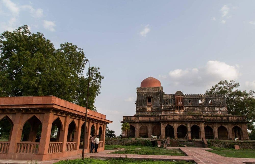 Kaliadeh Palace