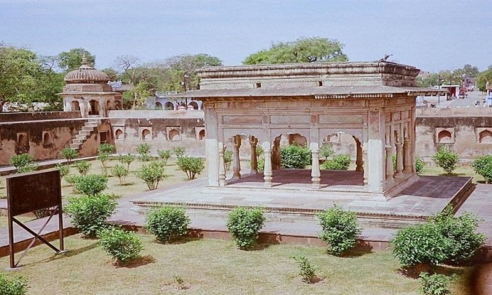 Maharaja Gangadhar Rao ki Chatri