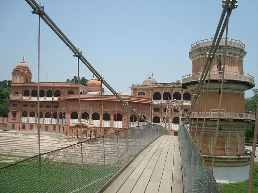Lachman Jhoola