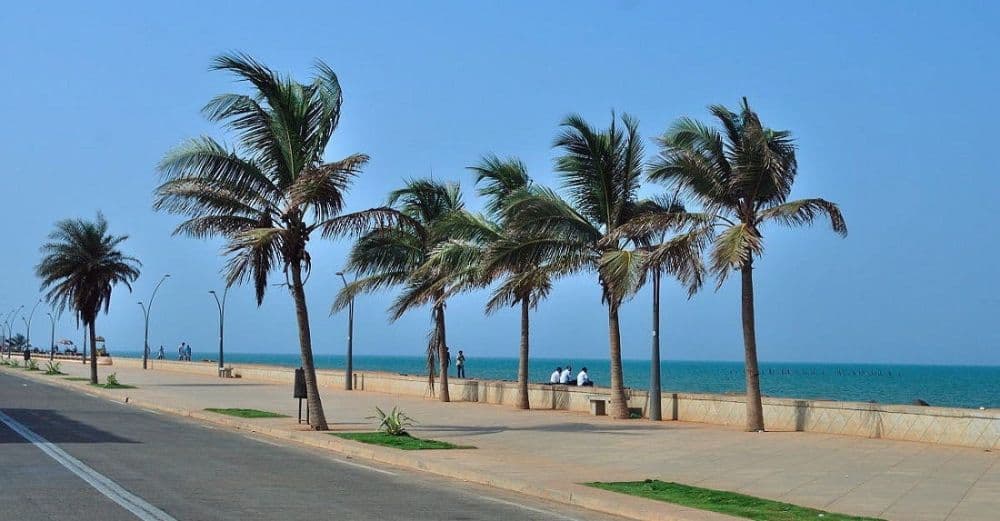 Goubert Avenue (Beach Road)