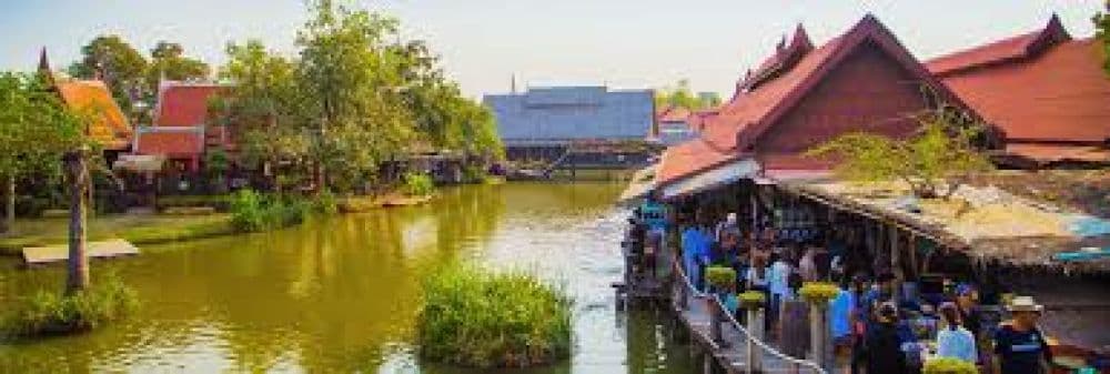 Ayutthaya Floating Market