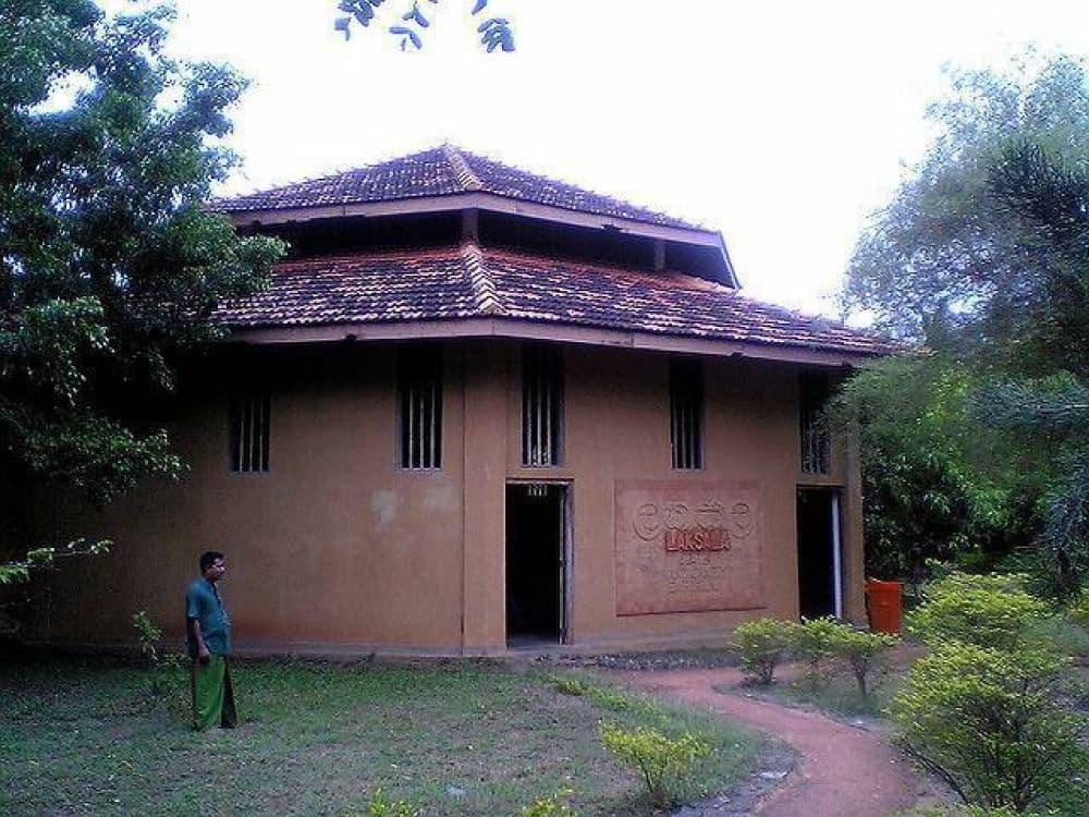 Sigiriya Craft Village