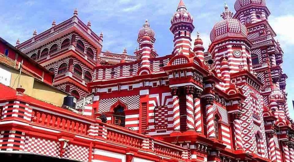 Jami UlAlfar Mosque (Red Mosque)