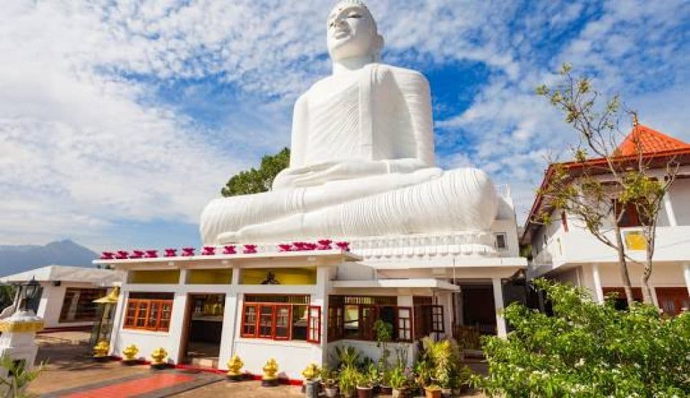 Bahirawakanda Vihara Buddha Statue