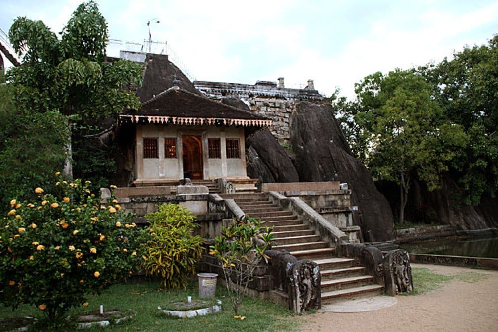 Isurumuniya Temple