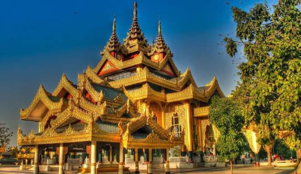 Chaukhtatgyi Buddha Temple