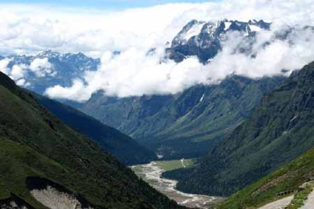 Thangu Valley