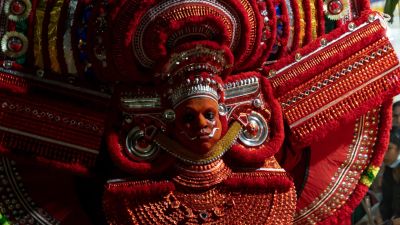 Theyyam performances (seasonal)