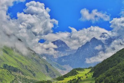 Bhyundar Valley