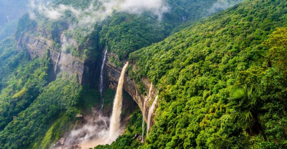 Nohkalikai Waterfalls