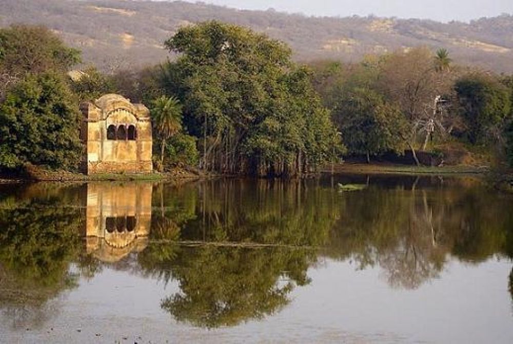 Raj Bagh Ruins