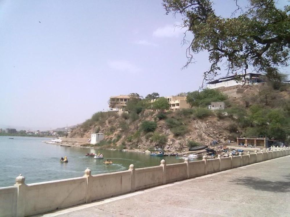 Ana Sagar Lake