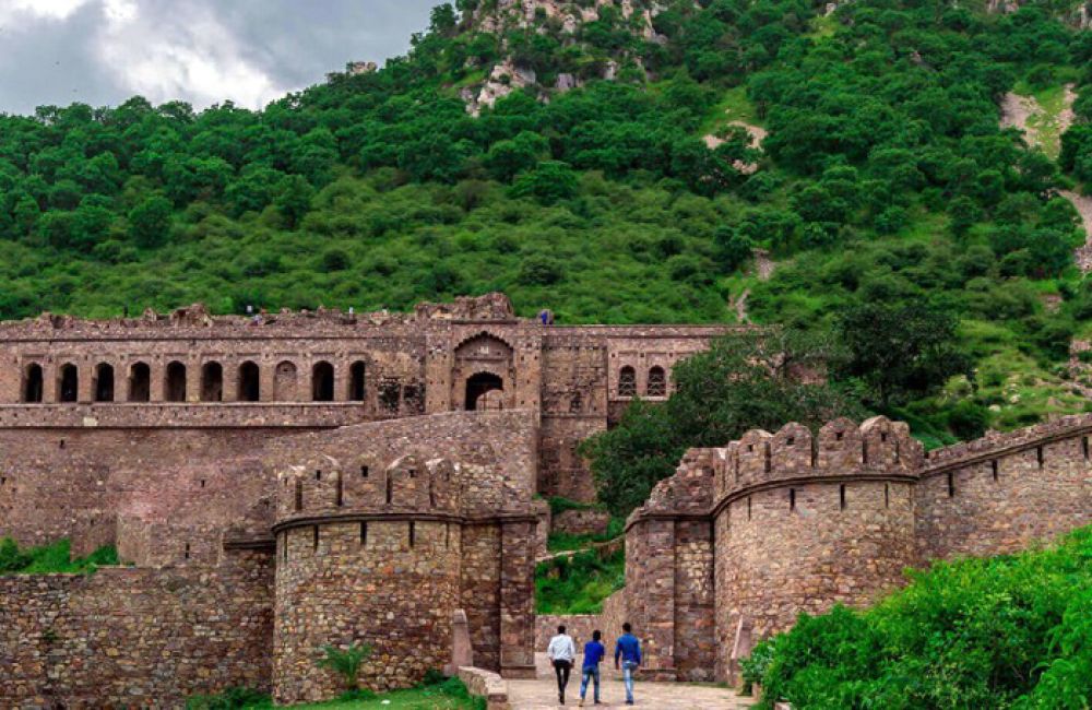 Bandhavgarh Fort (Bandhavgarh National Park) History