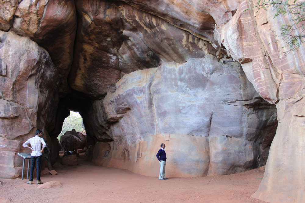 Bhimbetka Auditorium Cave