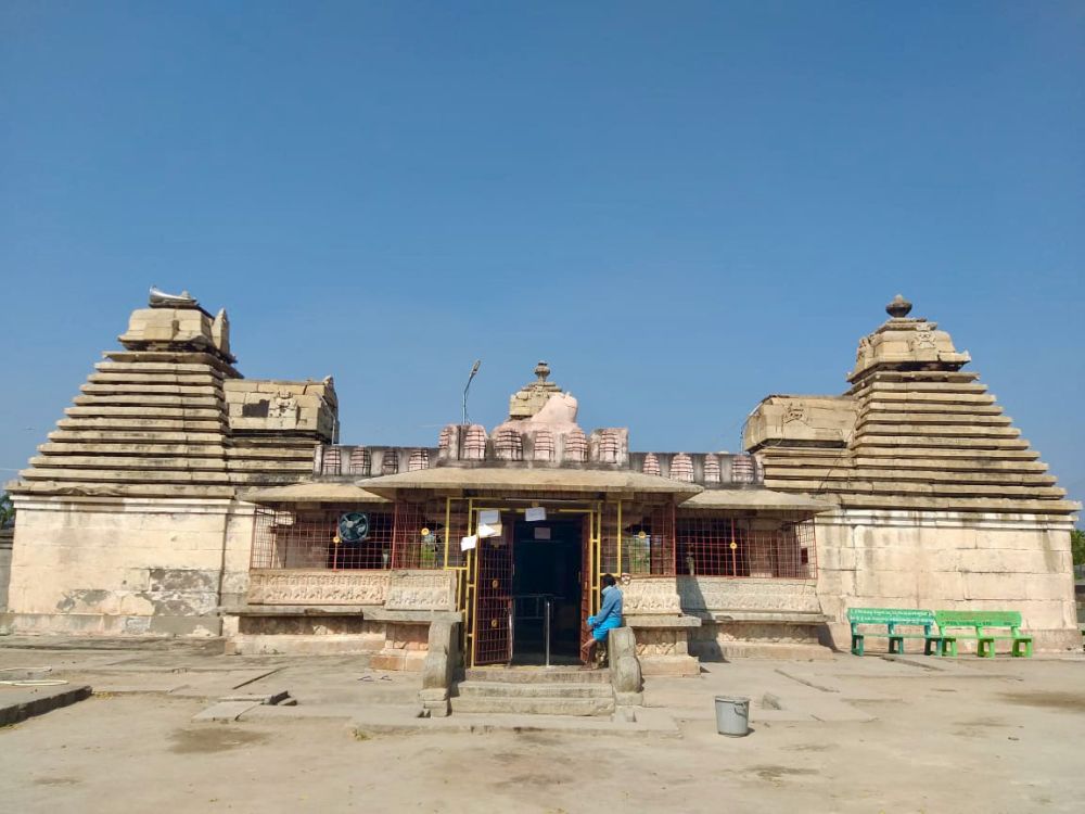 Chaya Someswara Temple