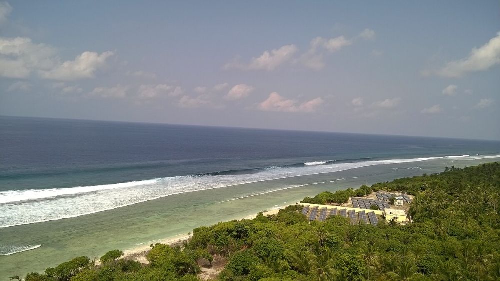 Lagoon surrounding the island