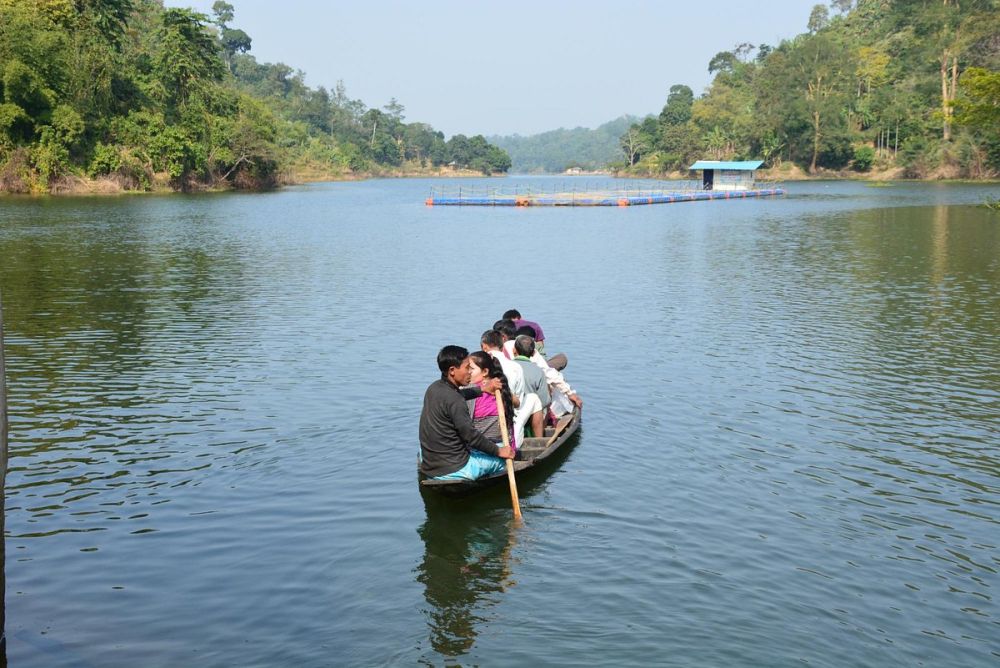 Dumboor Lake