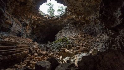 Tonglon Cave