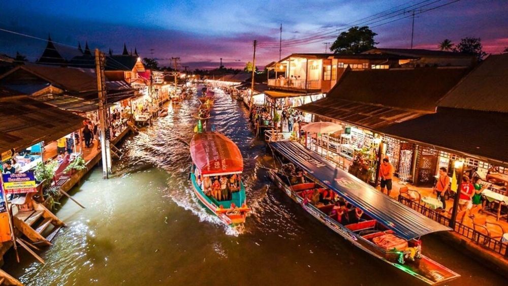 Amphawa Floating Market