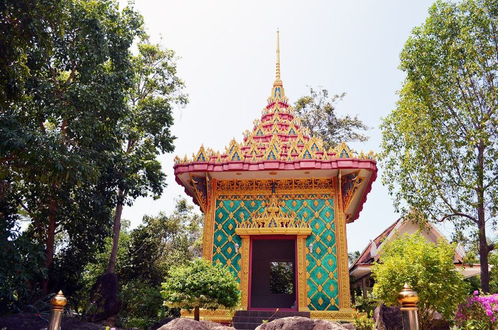 Wat Pa Khao Noi