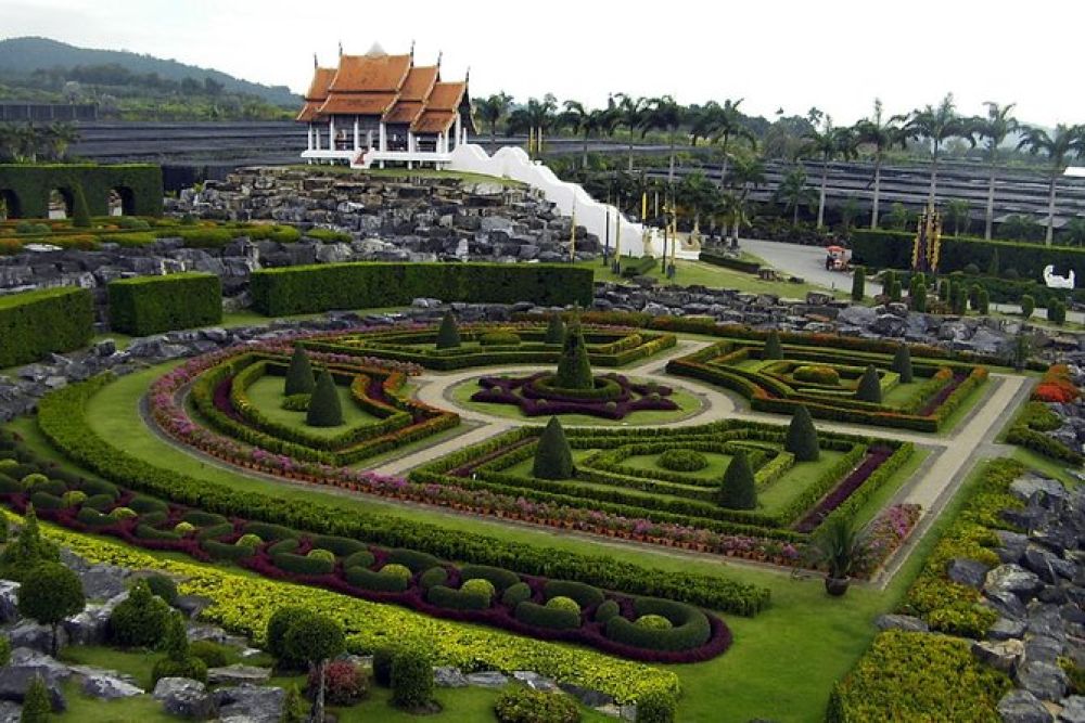 Nong Nooch Village