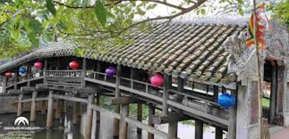 Thanh Toan Bridge (Japanese Covered Bridge)