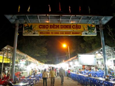 Dinh Cau Night Market