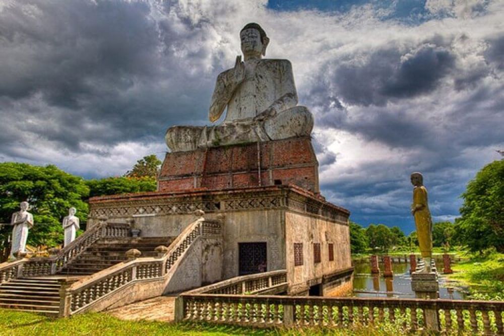 Wat Ek Phnom