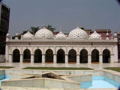 Star Mosque (Tara Masjid)