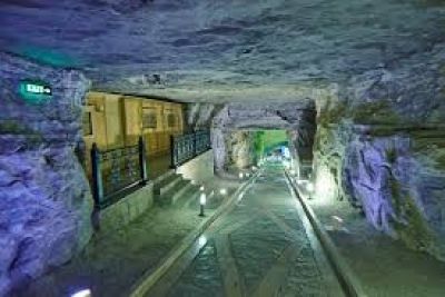 Duzdag Salt Mine Therapy Center