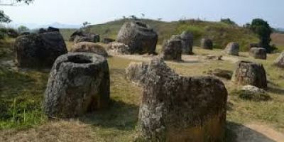 Tham Piu Cave